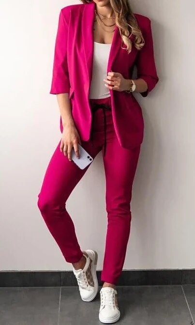 Malia | Modern Laid-Back Öltözet