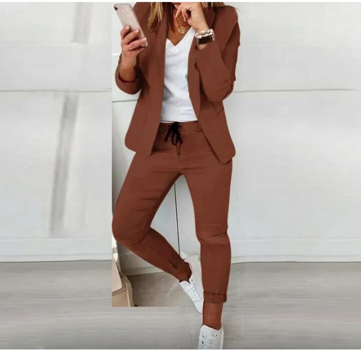 Malia | Modern Laid-Back Öltözet