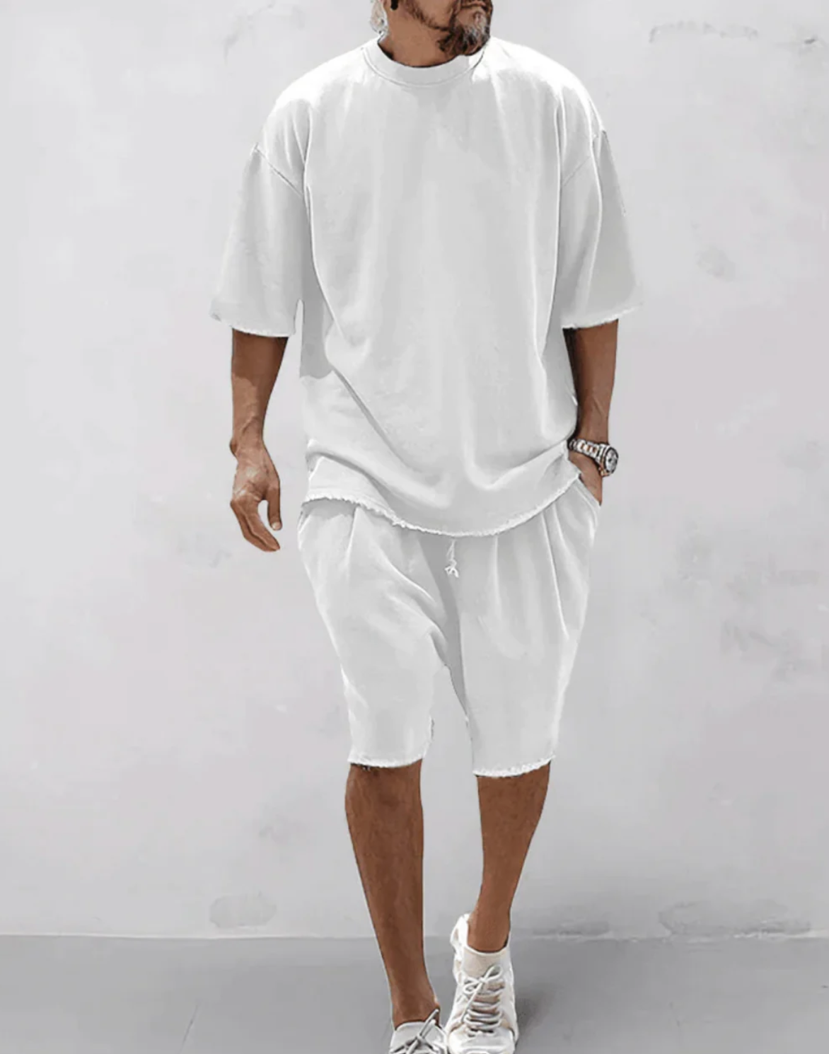 Adrien|Conjunto de camiseta oversize y pantalones cortos para un look cómodo y estiloso