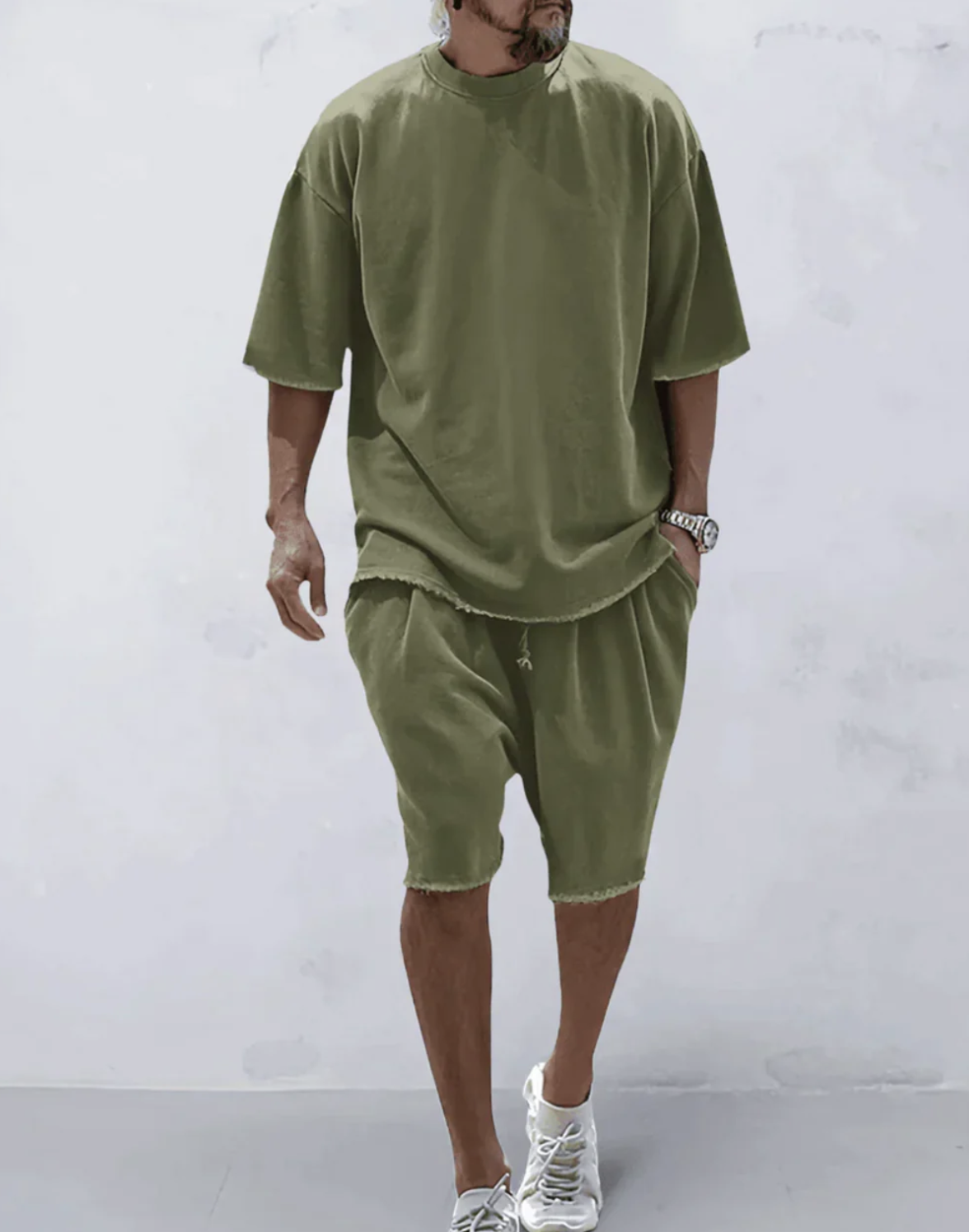 Adrien|Conjunto de camiseta oversize y pantalones cortos para un look cómodo y estiloso