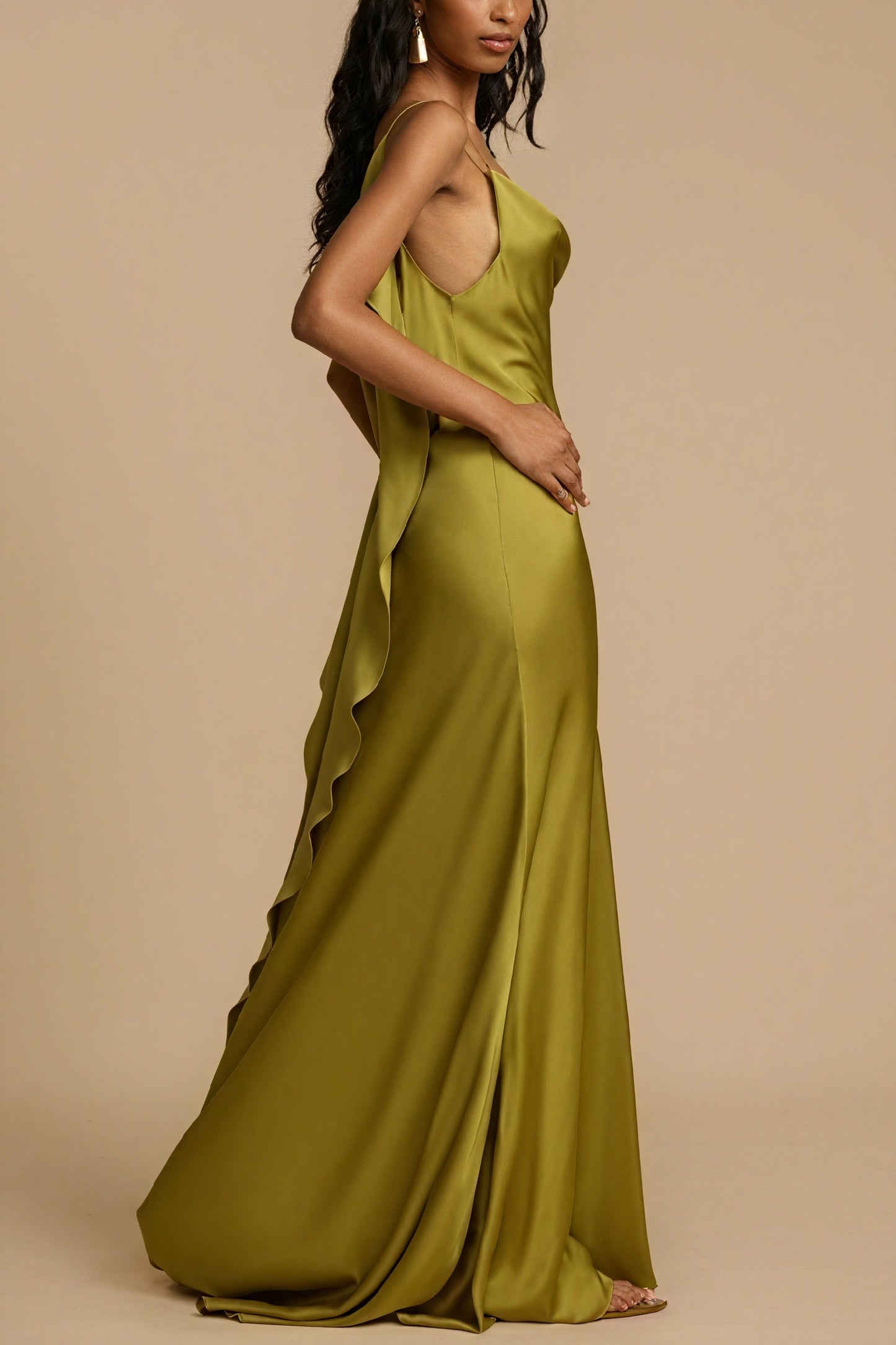 Josiane | Long Fluid Dress – Slit and Feminine Look 