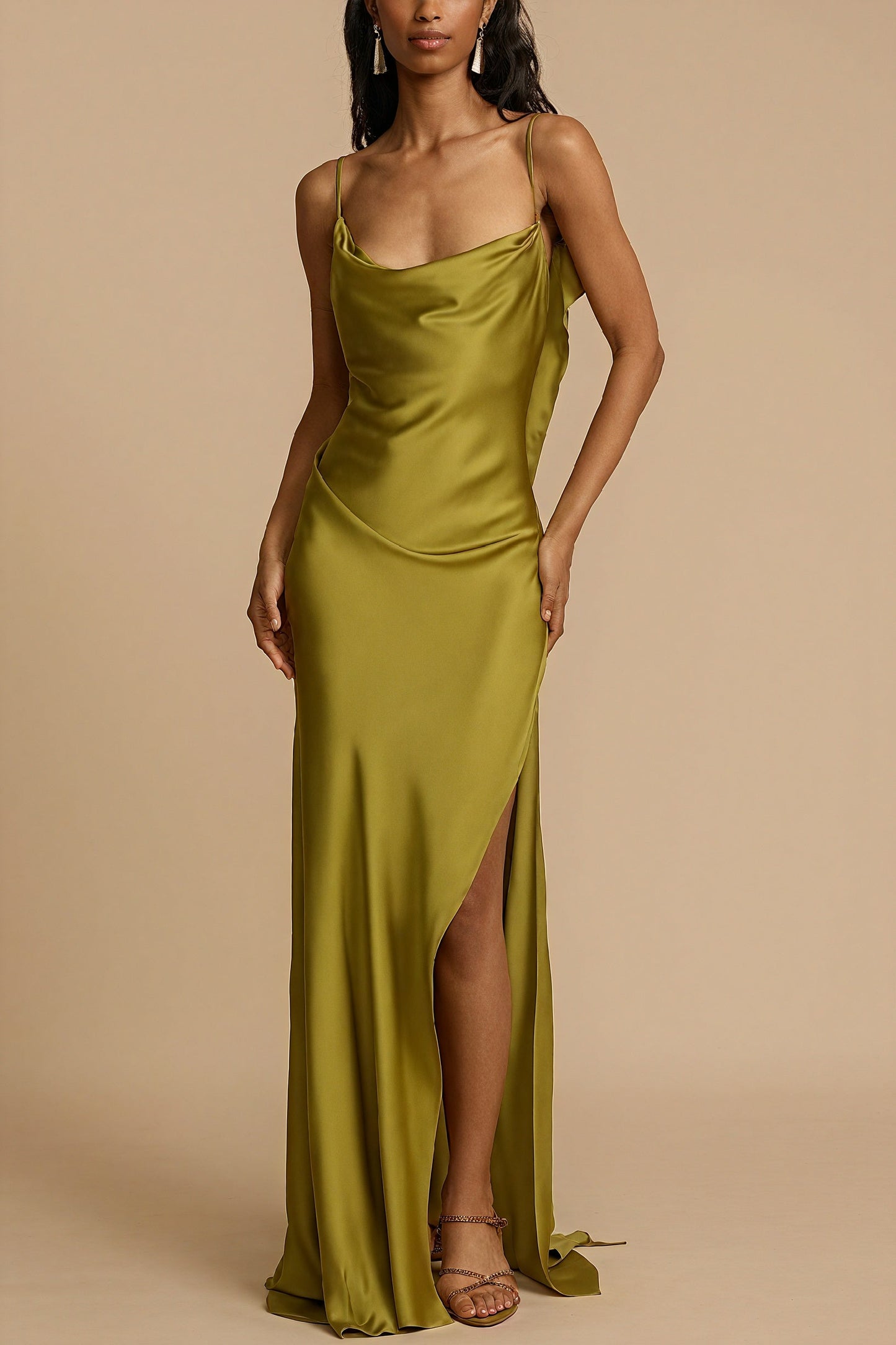 Josiane | Long Fluid Dress – Slit and Feminine Look 
