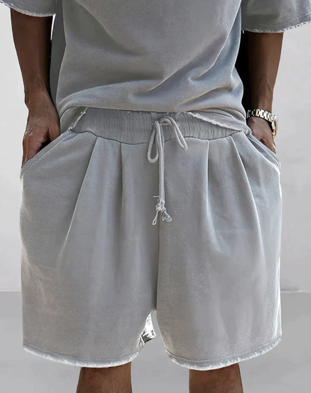 Adrien|Conjunto de camiseta oversize y pantalones cortos para un look cómodo y estiloso 