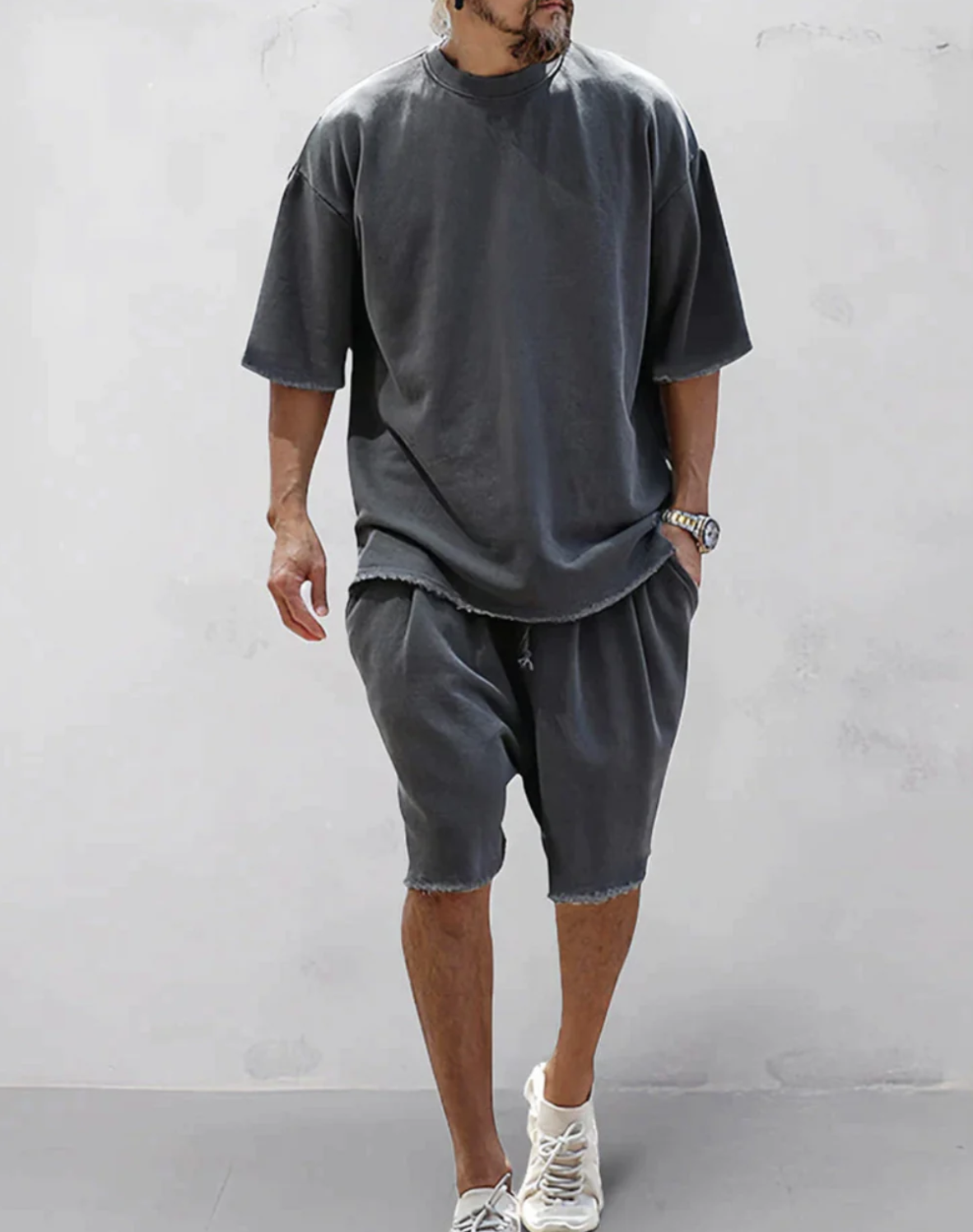 Adrien|Conjunto de camiseta oversize y pantalones cortos para un look cómodo y estiloso 